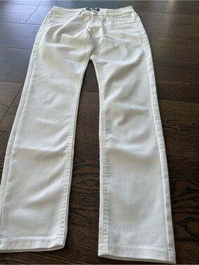 White Women’s Straight-Leg Jeans